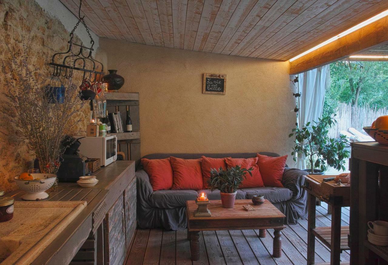 Le Moulin De Picaud Bed & Breakfast Grans Екстериор снимка