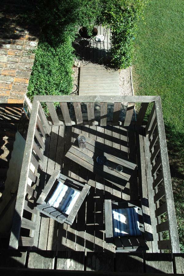 Le Moulin De Picaud Bed & Breakfast Grans Екстериор снимка