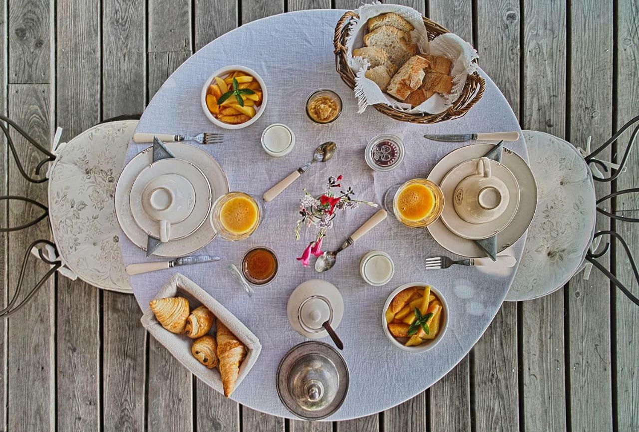 Le Moulin De Picaud Bed & Breakfast Grans Екстериор снимка